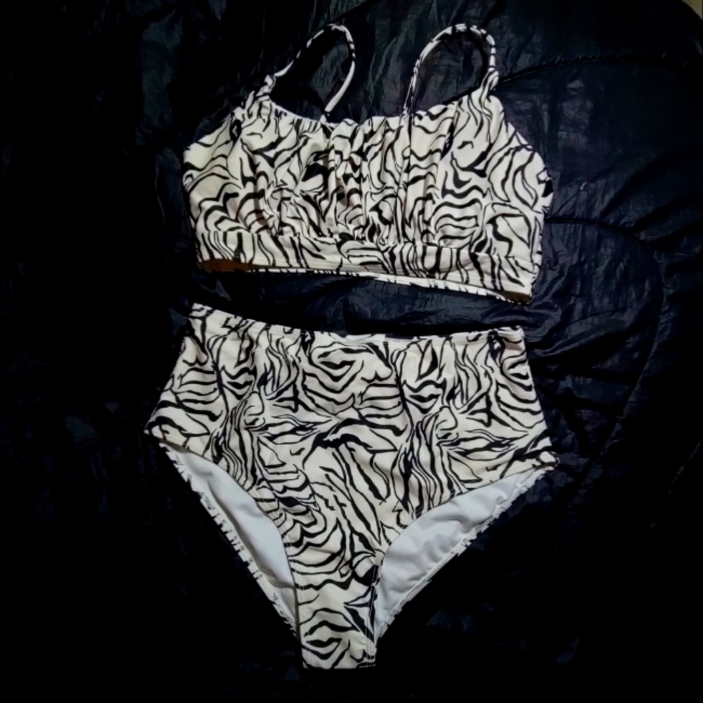 Black and White Zebra Print Swim Suit size Large